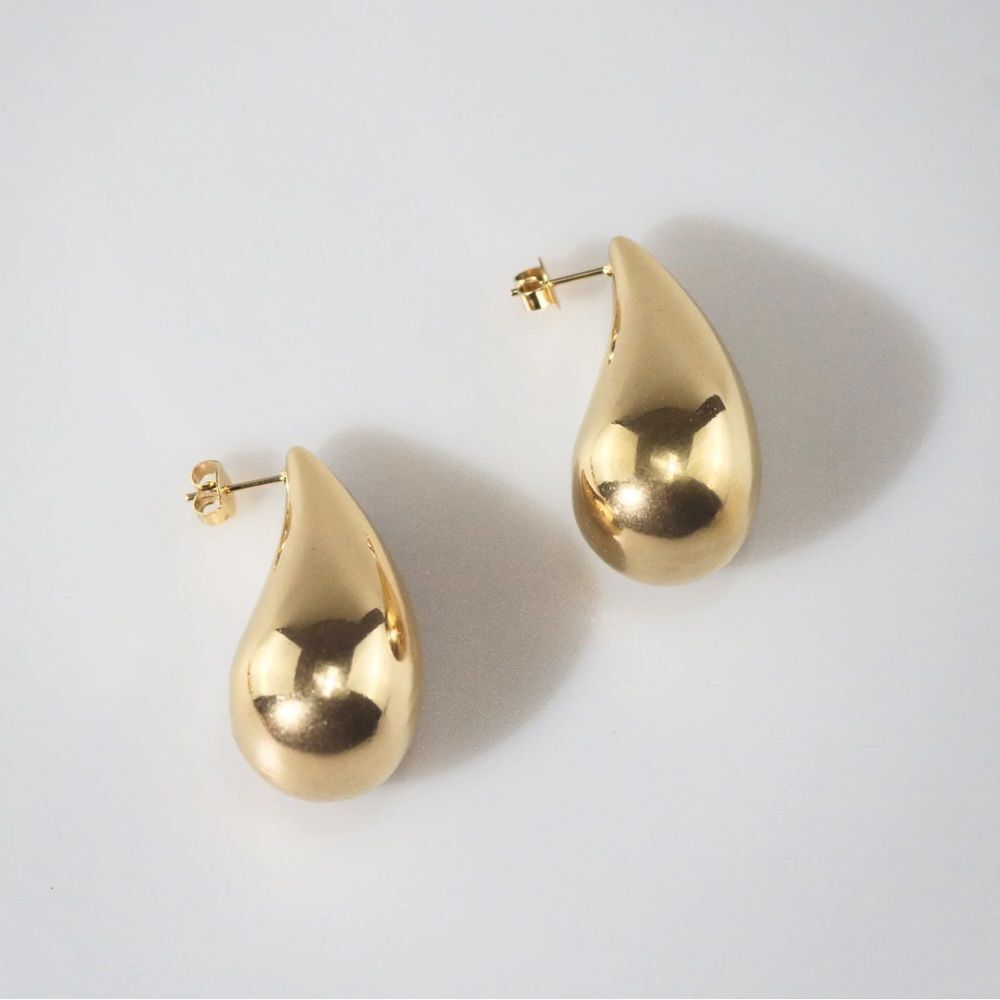 Elegant Gold Teardrop Earrings A934 24$